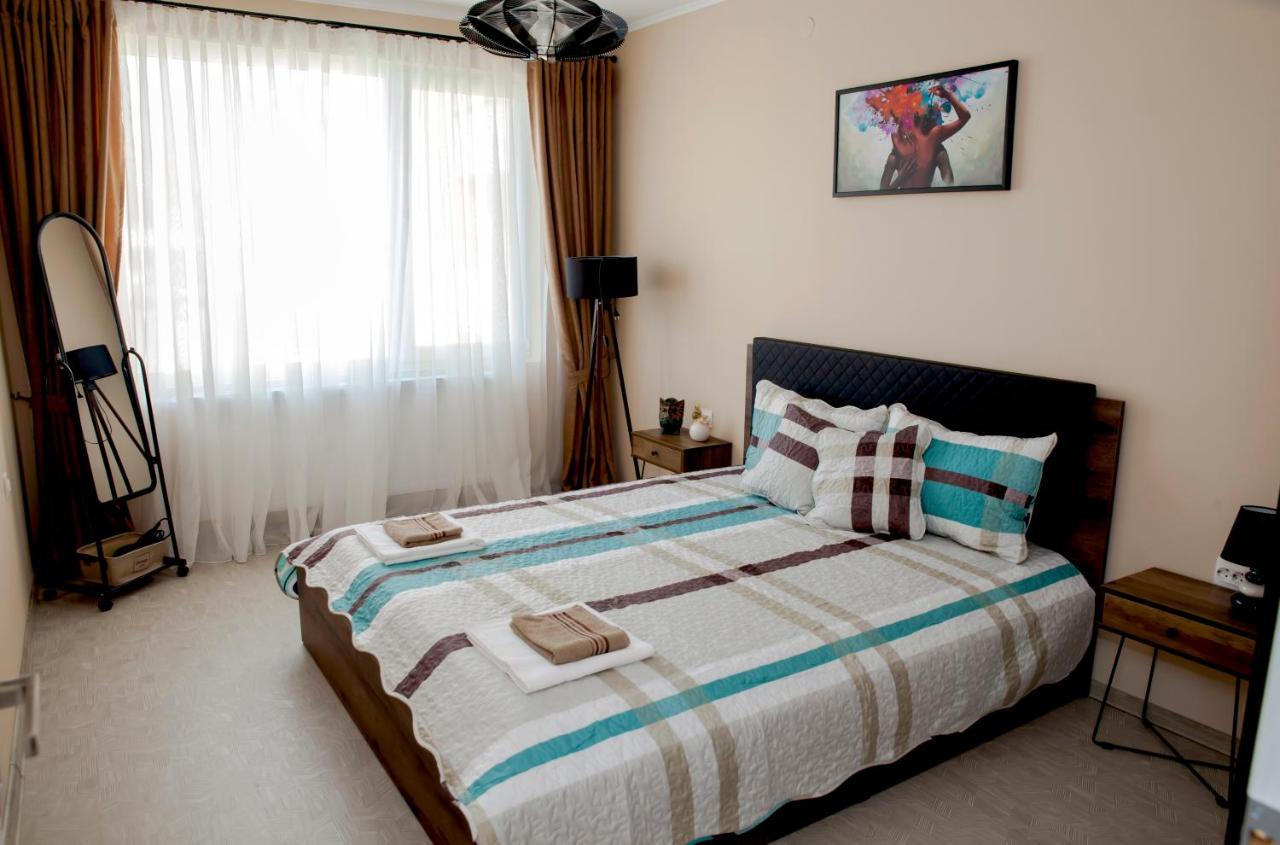 Stadium Apartments فيليكو ترنوفو المظهر الخارجي الصورة
